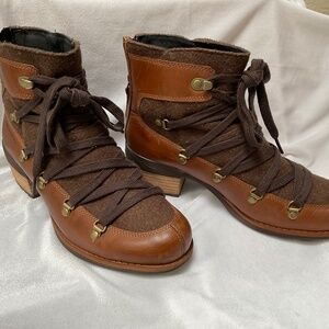 Merrell Shiloh II  boots size 7.5